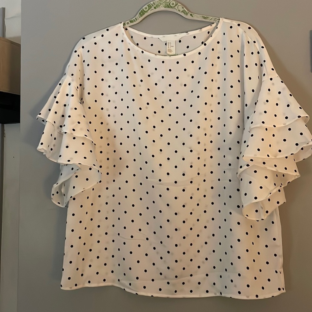 H&M Black and White Polka Dot Ruffle Short Sleeve Top